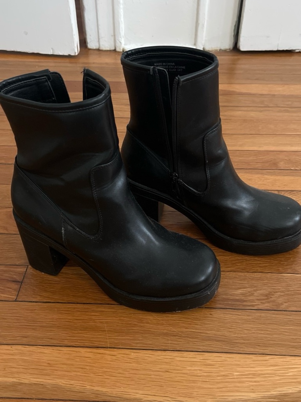 Urban Outfitters Women's Black Heeled Ankle Boots